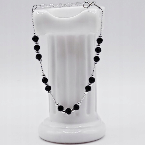 Srebrna bransoletka 925 NA RĘKĘ z CZARNYMI FASETOWANYMI KULECZKAMI APHORA